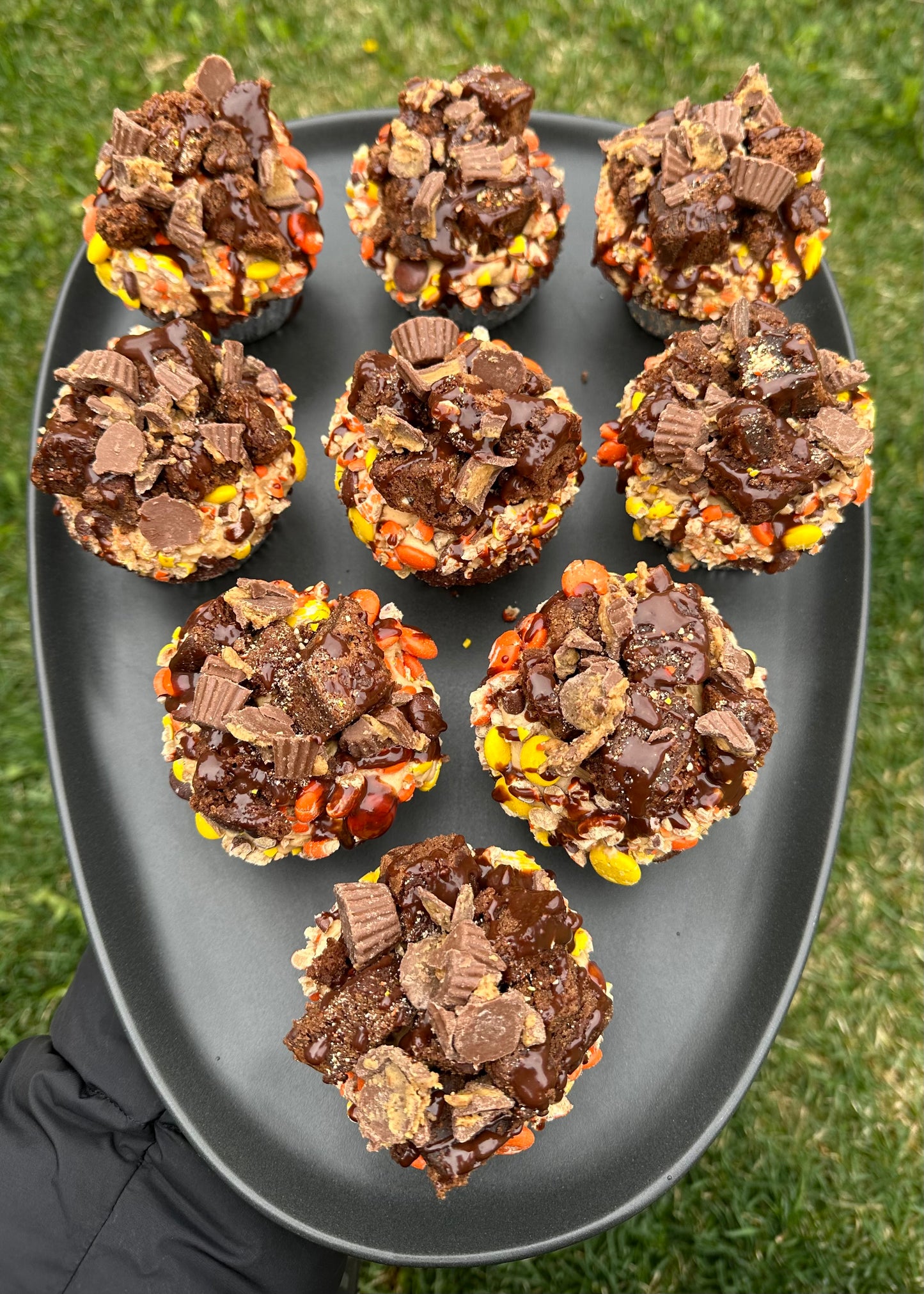 Reese’s Brownie Cookie Cupcakes