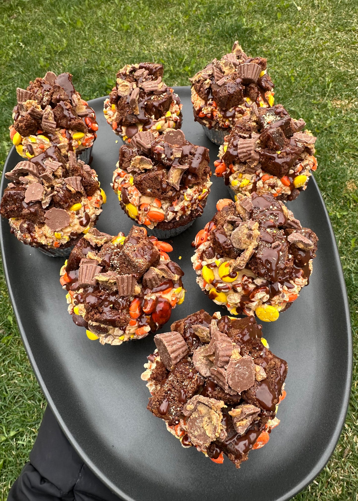 Reese’s Brownie Cookie Cupcakes