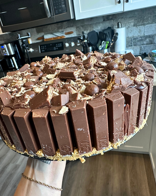 Kit Kat Cheesecake *Local Only*