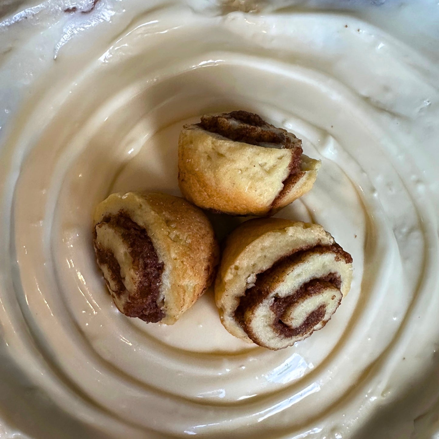 Cinnamon Bun Swirl Cake